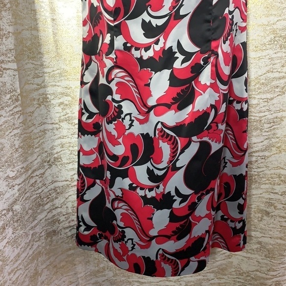 Anne Klein Burgundy and Silver Paisley Print Shift Dress Size 8 - Picture 7 of 17